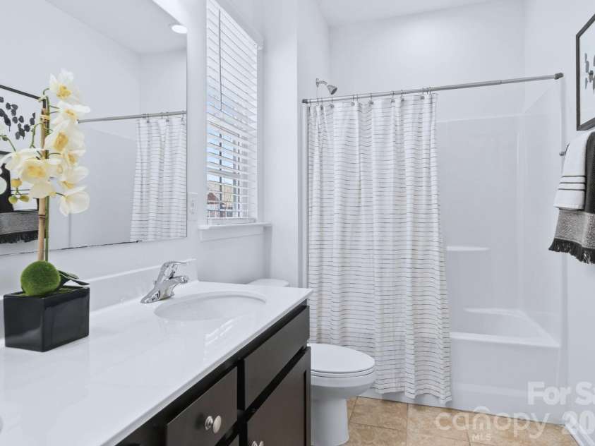 9635 Herringbone Lane, Concord, NC 28027.  MLS# CAR4354389, YatesRealty ID 11108. Upstairs Full Bath 
