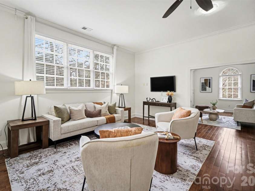3839 Mountain Cove Drive, Charlotte, NC 28216.  MLS# CAR4352740, YatesRealty ID 11109. 