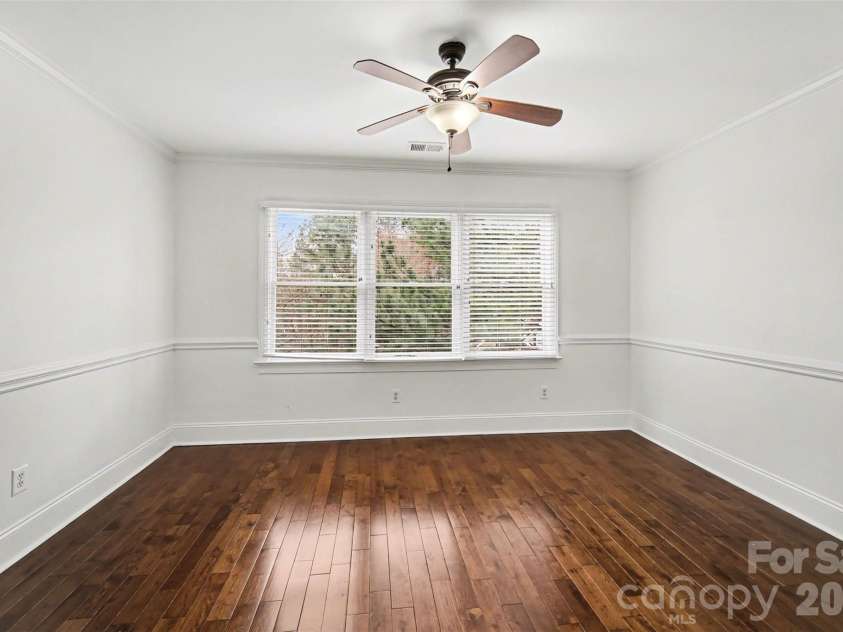 3839 Mountain Cove Drive, Charlotte, NC 28216.  MLS# CAR4352740, YatesRealty ID 11109. 