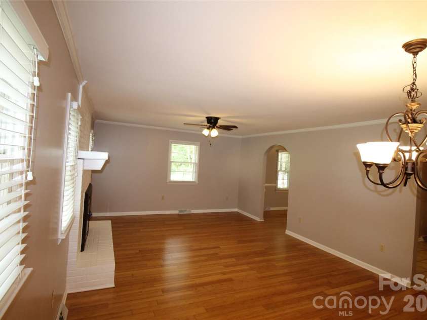 203 Ratchford Farm Road, Gastonia, NC 28056.  MLS# CAR4317730, YatesRealty ID 1111. 