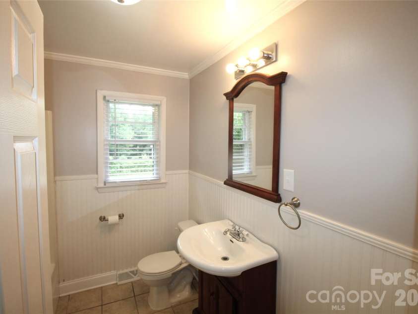 203 Ratchford Farm Road, Gastonia, NC 28056.  MLS# CAR4317730, YatesRealty ID 1111. 