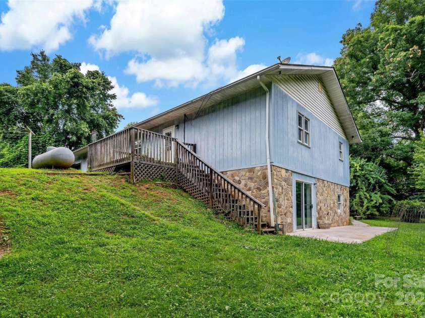 2526 Hankins Road, Marion, NC 28752.  MLS# CAR4270762, YatesRealty ID 1111. 