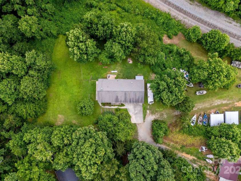 2526 Hankins Road, Marion, NC 28752.  MLS# CAR4270762, YatesRealty ID 1111. 