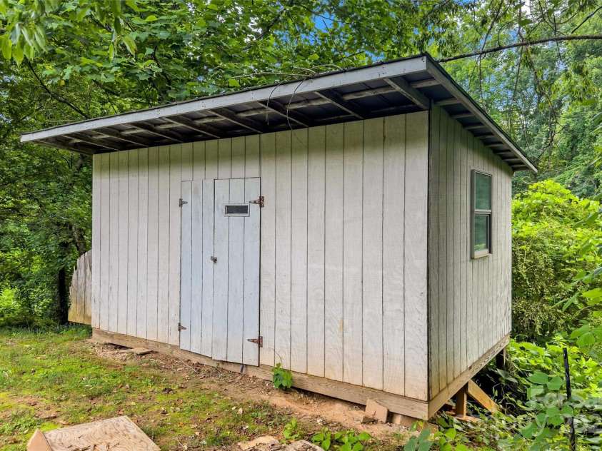 2526 Hankins Road, Marion, NC 28752.  MLS# CAR4270762, YatesRealty ID 1111. Outbuilding 