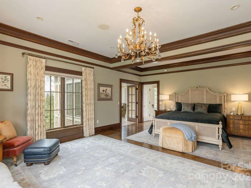 8 Fairway Place, Asheville, NC 28803.  MLS# CAR4245541, YatesRealty ID 11110. A personal retreat that combines luxury and comfort with breathtaking views of the golf course and mountains.