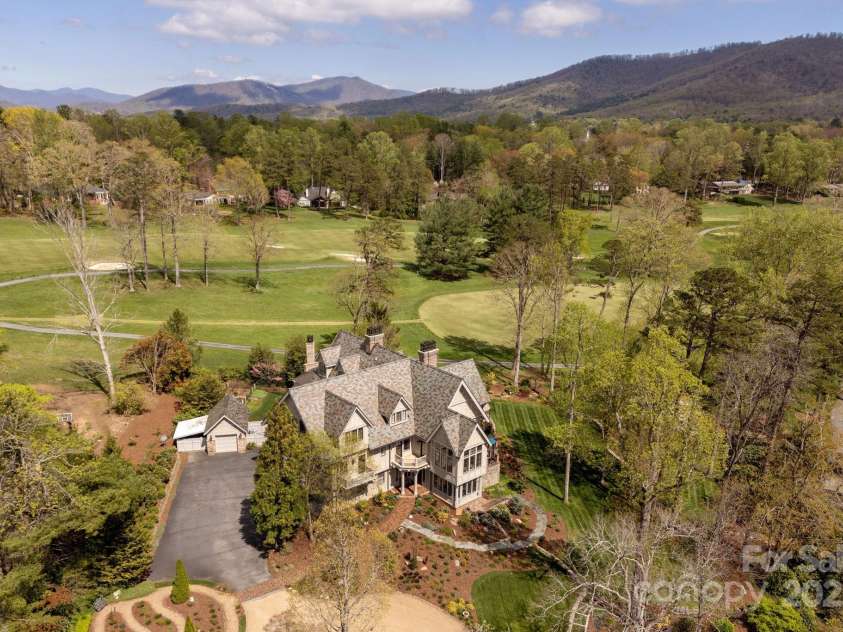 8 Fairway Place, Asheville, NC 28803.  MLS# CAR4245541, YatesRealty ID 11110. Overlooking Biltmore Forest Country Club front 9.  house on #7 fairway