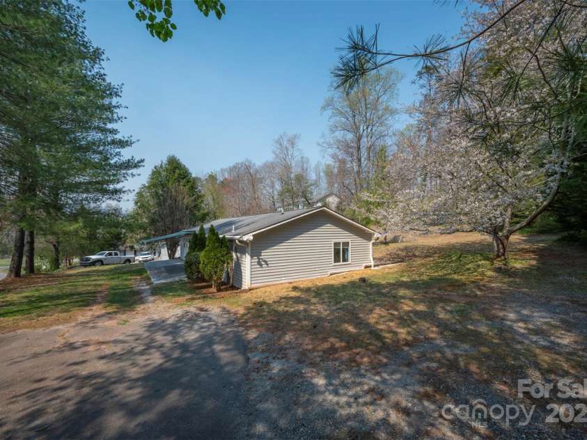 163 Woodland Drive, Columbus, NC 28722.  MLS# CAR4240701, YatesRealty ID 11111. Plenty of parking and convenient to the front door