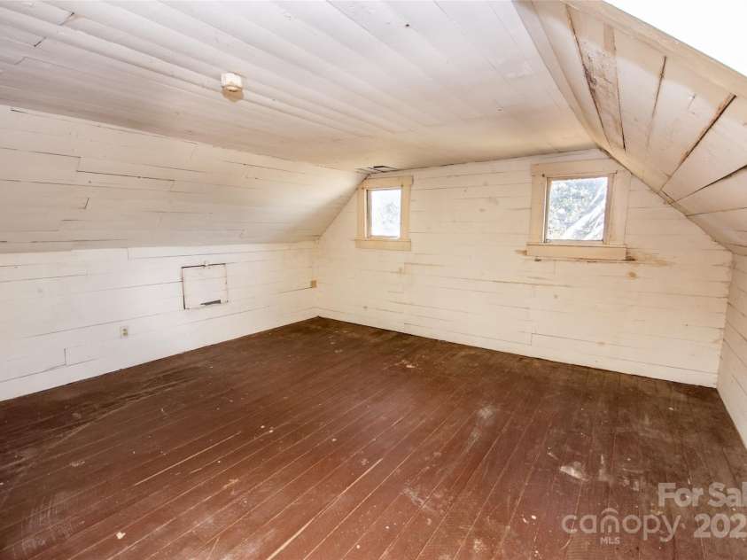 169 Eagle Mills Road, Harmony, NC 28634.  MLS# CAR4229073, YatesRealty ID 11113. Upstairs bed or bonus