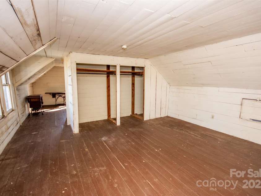 169 Eagle Mills Road, Harmony, NC 28634.  MLS# CAR4229073, YatesRealty ID 11113. Upstairs bed or bonus