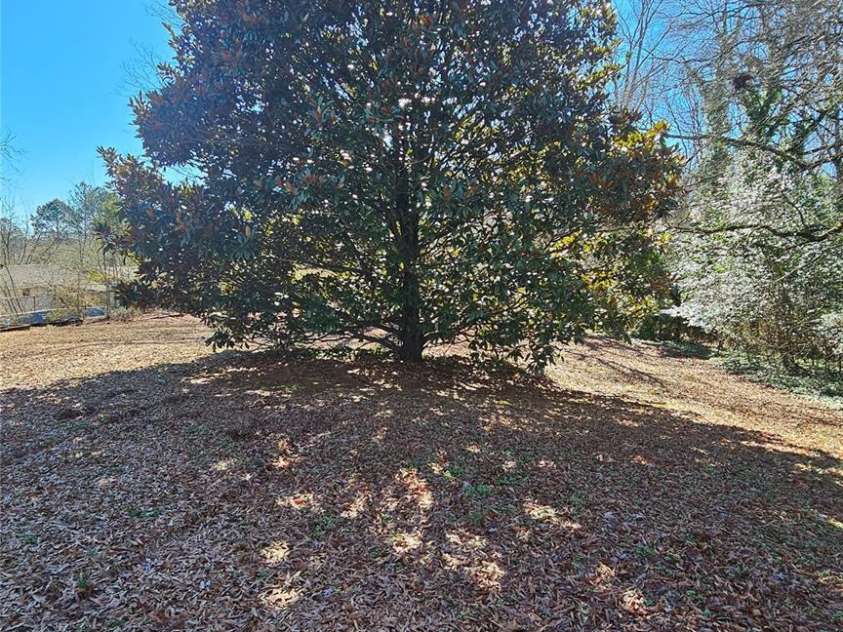 1116 Medlin Road, Monroe, NC 28112.  MLS# CAR4225247, YatesRealty ID 11114. 