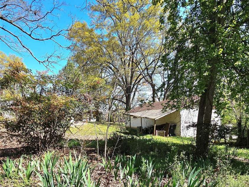 1116 Medlin Road, Monroe, NC 28112.  MLS# CAR4225247, YatesRealty ID 11114. 