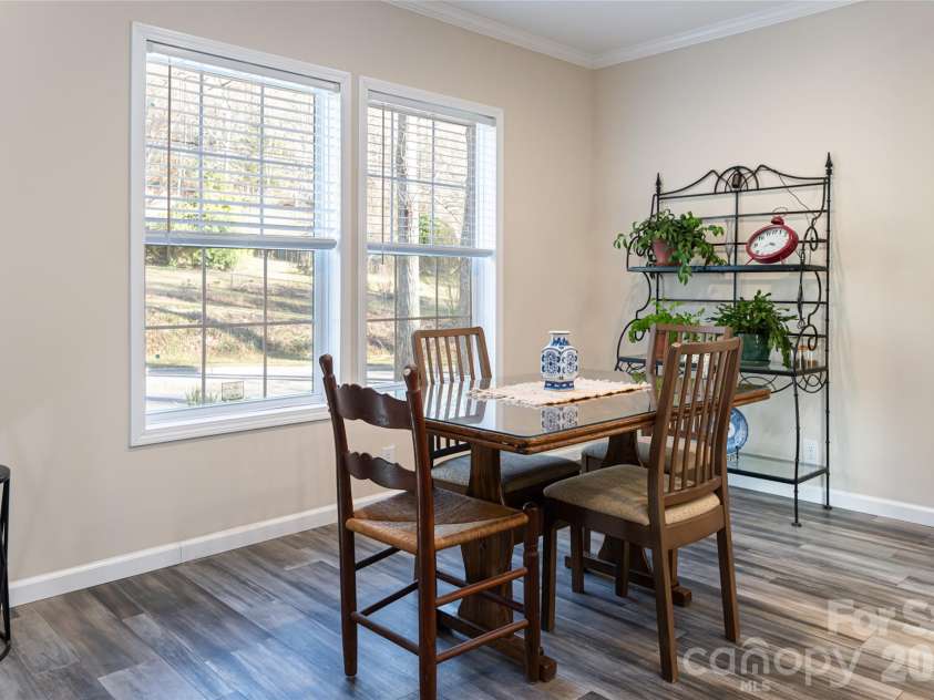 321 Flat Creek Road, Black Mountain, NC 28711.  MLS# CAR4341031, YatesRealty ID 11114. 