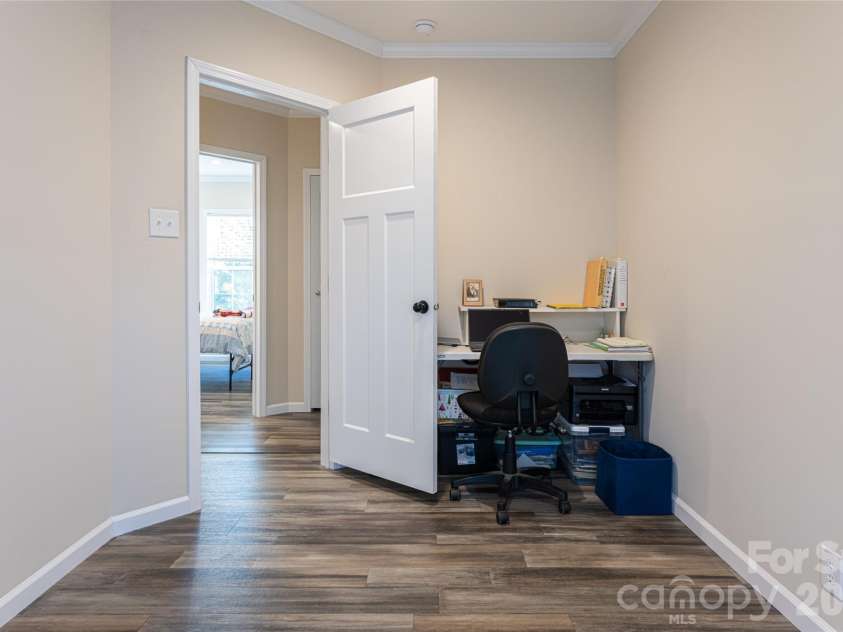 321 Flat Creek Road, Black Mountain, NC 28711.  MLS# CAR4341031, YatesRealty ID 11114. 