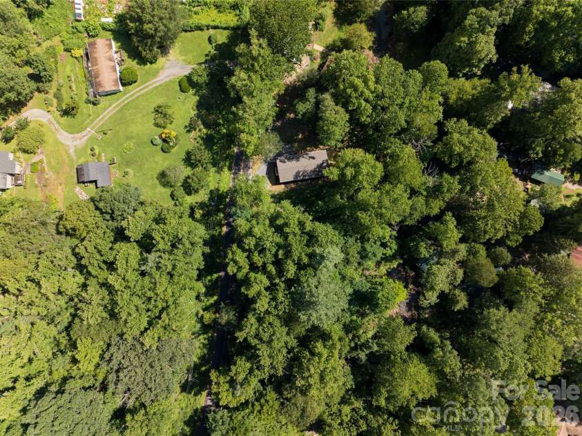 321 Flat Creek Road, Black Mountain, NC 28711.  MLS# CAR4341031, YatesRealty ID 11114. 