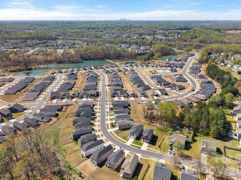 11935 Red Leaf Drive, Charlotte, NC 28215.  MLS# CAR4361968, YatesRealty ID 11115. 