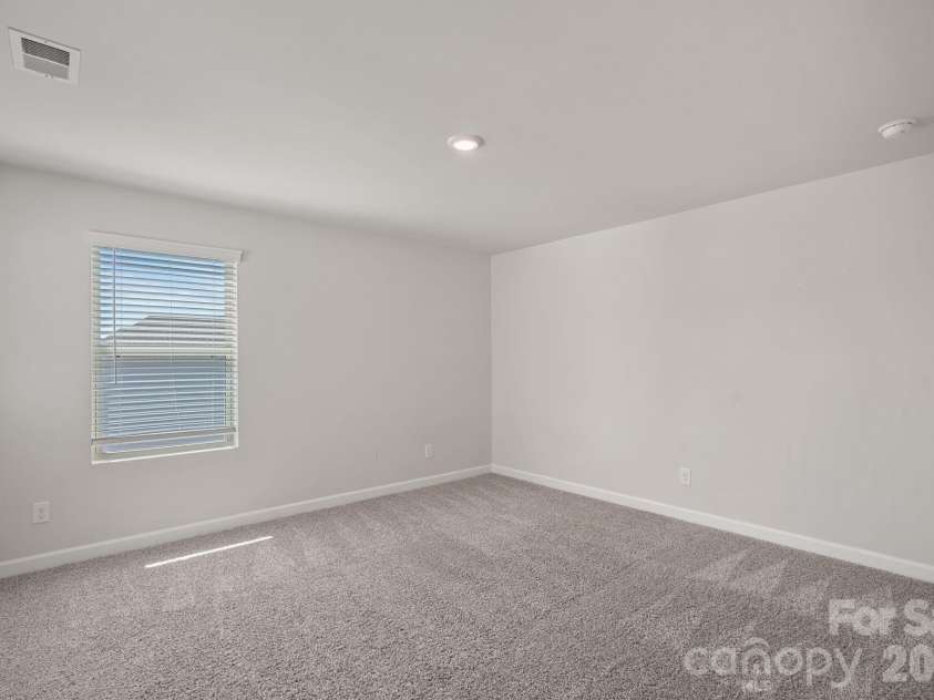 11935 Red Leaf Drive, Charlotte, NC 28215.  MLS# CAR4361968, YatesRealty ID 11115. Guest Bedroom 2