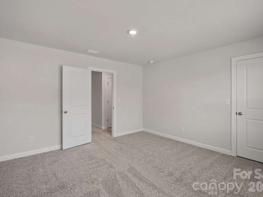 11935 Red Leaf Drive, Charlotte, NC 28215.  MLS# CAR4361968, YatesRealty ID 11115. Guest Bedroom 3