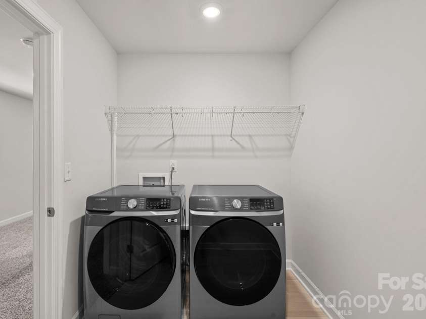 11935 Red Leaf Drive, Charlotte, NC 28215.  MLS# CAR4361968, YatesRealty ID 11115. Laundry room