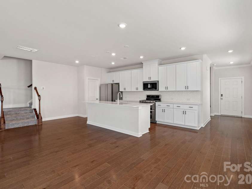 11935 Red Leaf Drive, Charlotte, NC 28215.  MLS# CAR4361968, YatesRealty ID 11115. Open Floor Plan