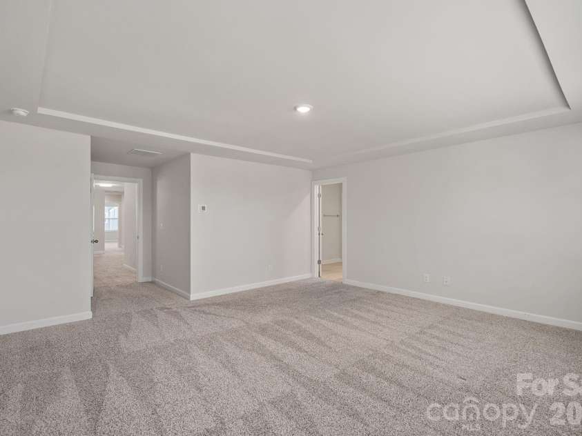 11935 Red Leaf Drive, Charlotte, NC 28215.  MLS# CAR4361968, YatesRealty ID 11115. Primary suite