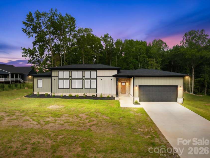 2003 Plain Field Drive, Bessemer City, NC 28016.  MLS# CAR4400500, YatesRealty ID 11116. 