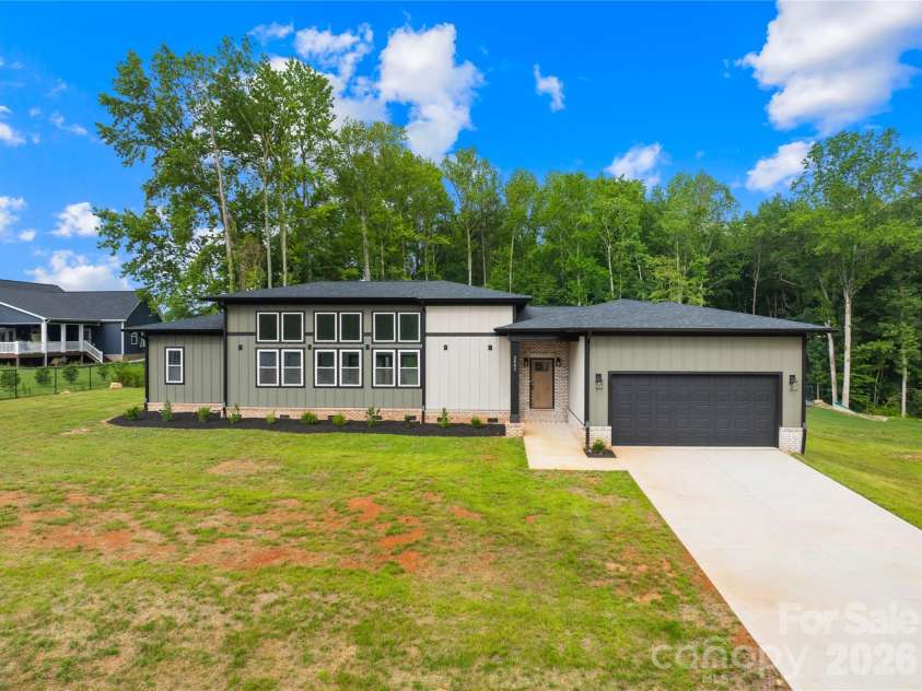 2003 Plain Field Drive, Bessemer City, NC 28016.  MLS# CAR4400500, YatesRealty ID 11116. 