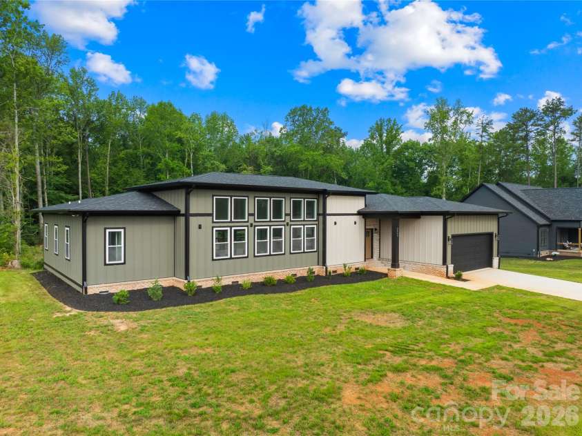 2003 Plain Field Drive, Bessemer City, NC 28016.  MLS# CAR4400500, YatesRealty ID 11116. 
