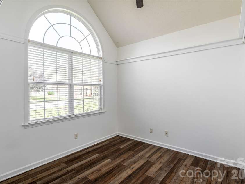 89 Woodfern Road, Fletcher, NC 28732.  MLS# CAR4399752, YatesRealty ID 11117. 
