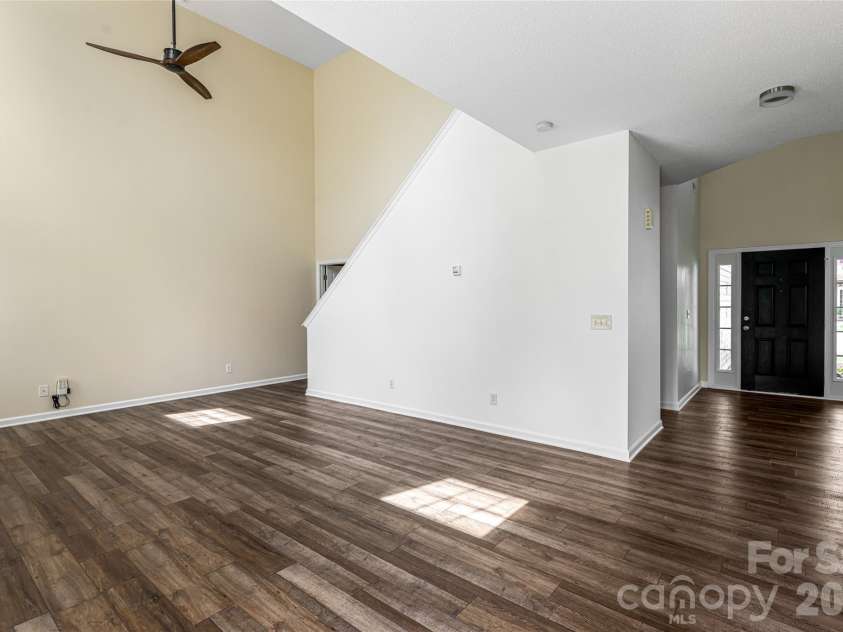 89 Woodfern Road, Fletcher, NC 28732.  MLS# CAR4399752, YatesRealty ID 11117. 