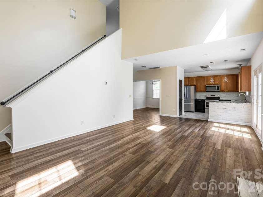 89 Woodfern Road, Fletcher, NC 28732.  MLS# CAR4399752, YatesRealty ID 11117. 