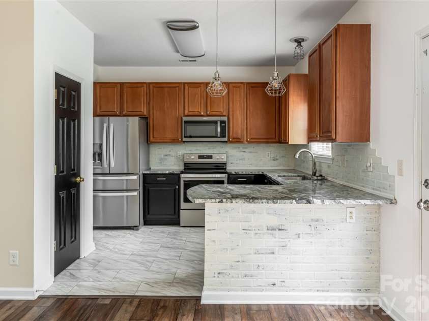 89 Woodfern Road, Fletcher, NC 28732.  MLS# CAR4399752, YatesRealty ID 11117. 