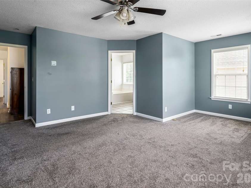 89 Woodfern Road, Fletcher, NC 28732.  MLS# CAR4399752, YatesRealty ID 11117. 