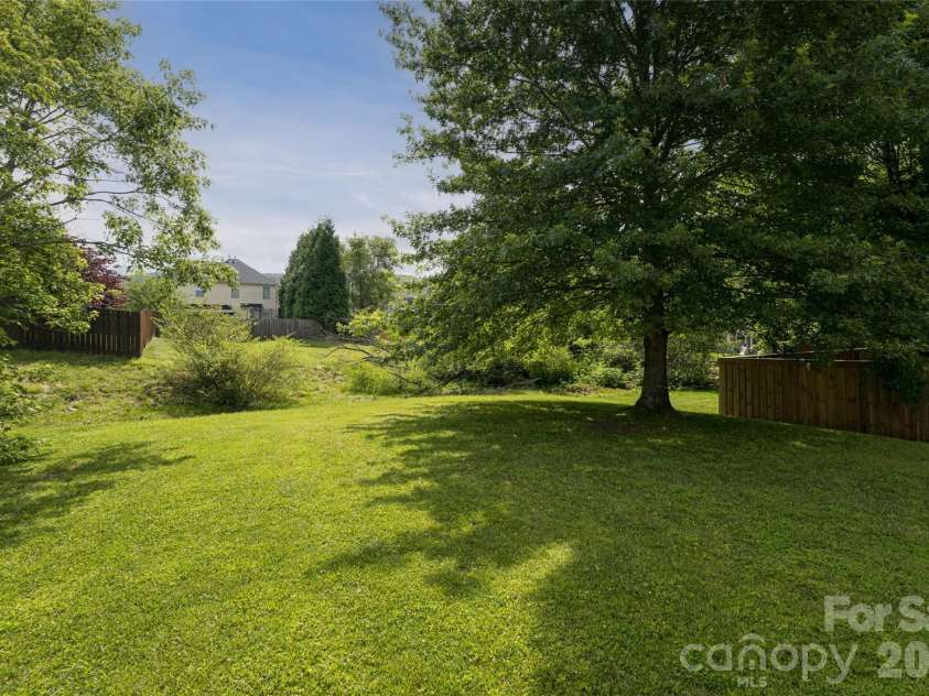 89 Woodfern Road, Fletcher, NC 28732.  MLS# CAR4399752, YatesRealty ID 11117. 