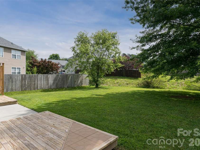 89 Woodfern Road, Fletcher, NC 28732.  MLS# CAR4399752, YatesRealty ID 11117. 