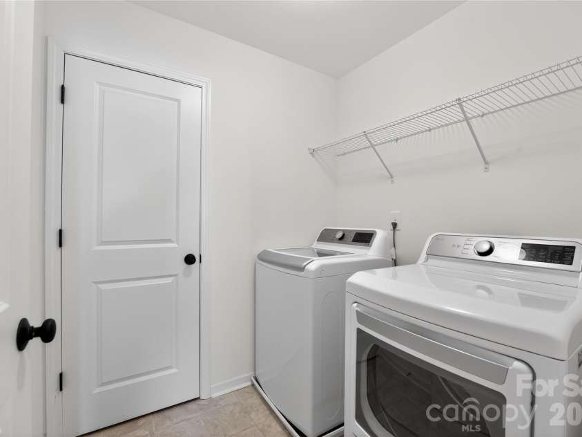 13008 Suncreek Terrace, Charlotte, NC 28214.  MLS# CAR4338560, YatesRealty ID 11118. 