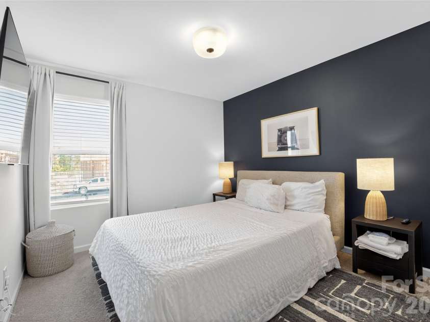 13008 Suncreek Terrace, Charlotte, NC 28214.  MLS# CAR4338560, YatesRealty ID 11118. 