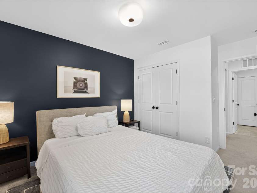 13008 Suncreek Terrace, Charlotte, NC 28214.  MLS# CAR4338560, YatesRealty ID 11118. 
