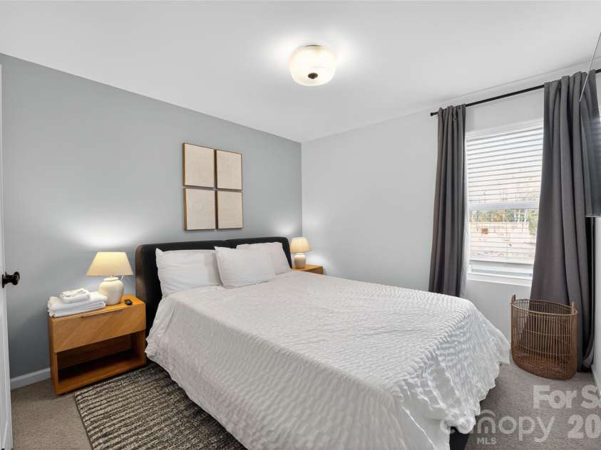 13008 Suncreek Terrace, Charlotte, NC 28214.  MLS# CAR4338560, YatesRealty ID 11118. 