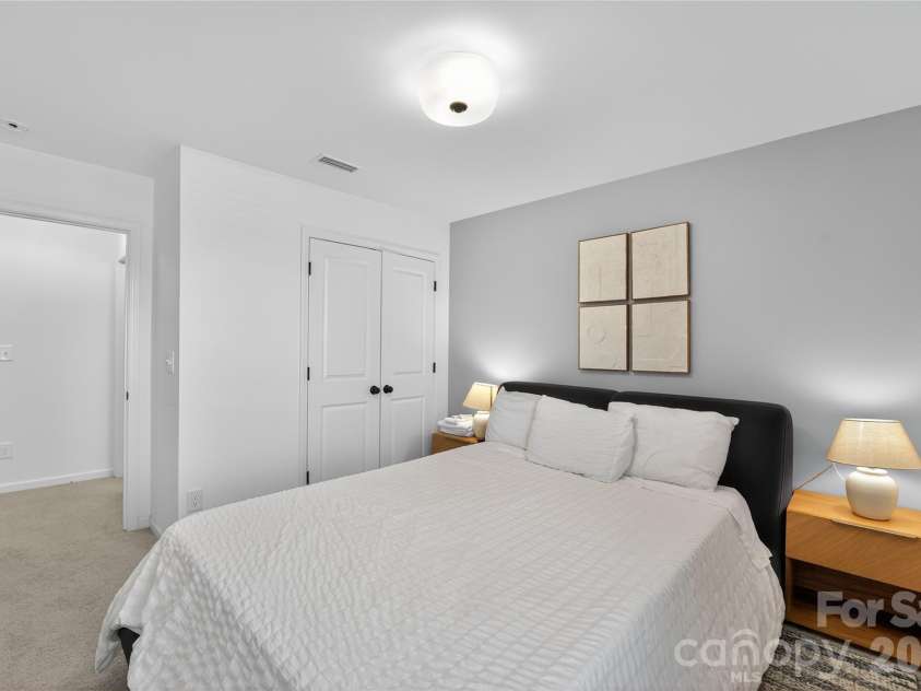 13008 Suncreek Terrace, Charlotte, NC 28214.  MLS# CAR4338560, YatesRealty ID 11118. 