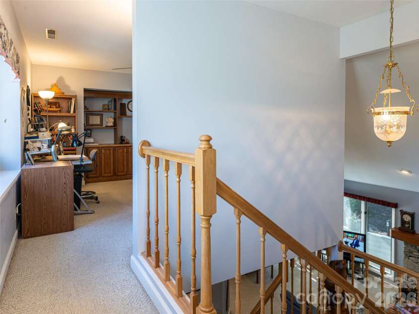 2 Bent Tree Drive, Asheville, NC 28803.  MLS# CAR4335530, YatesRealty ID 11119. 