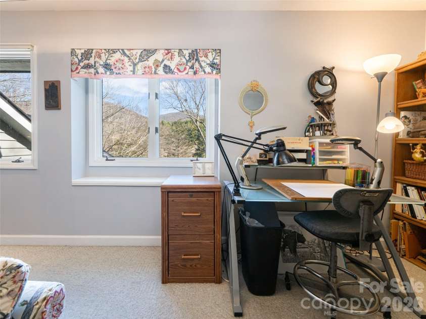 2 Bent Tree Drive, Asheville, NC 28803.  MLS# CAR4335530, YatesRealty ID 11119. 