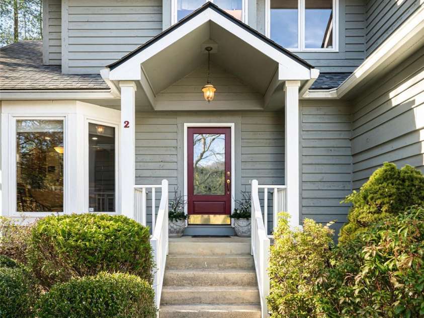 2 Bent Tree Drive, Asheville, NC 28803.  MLS# CAR4335530, YatesRealty ID 11119. Covered front porch