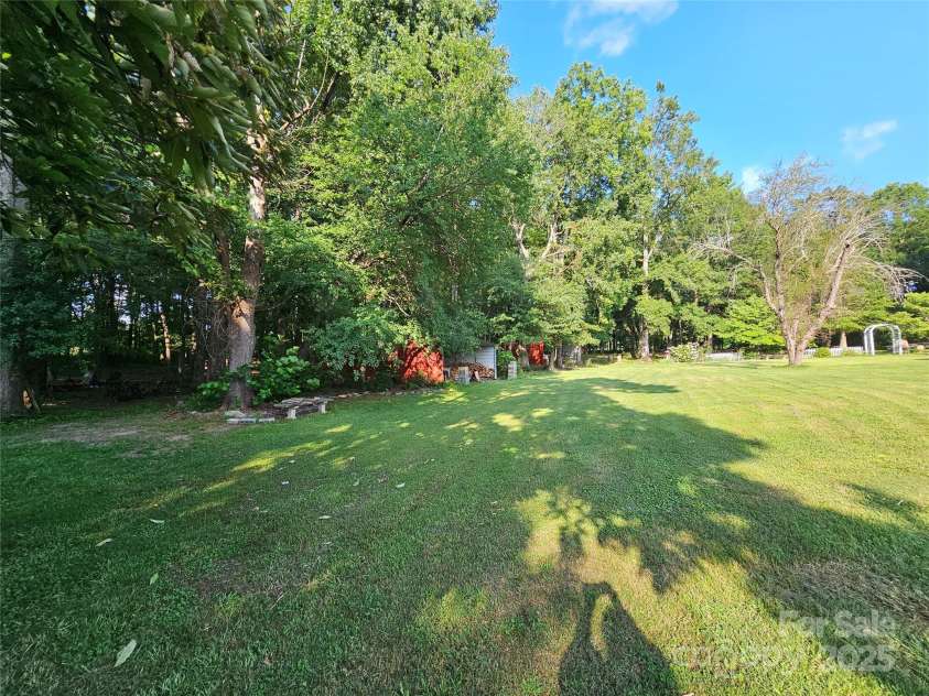 130 Scism Road, Kings Mountain, NC 28086.  MLS# CAR4226300, YatesRealty ID 1112. 