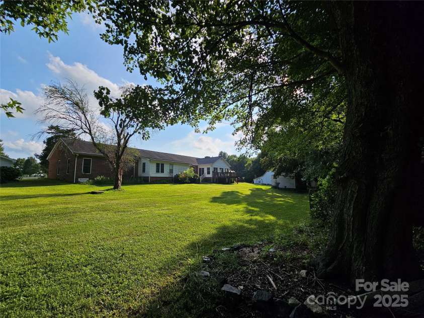 130 Scism Road, Kings Mountain, NC 28086.  MLS# CAR4226300, YatesRealty ID 1112. 