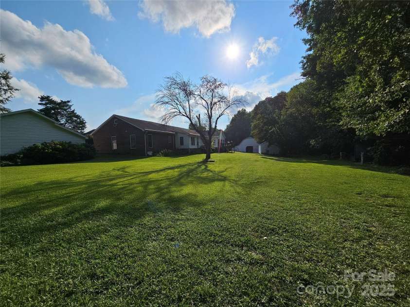 130 Scism Road, Kings Mountain, NC 28086.  MLS# CAR4226300, YatesRealty ID 1112. 