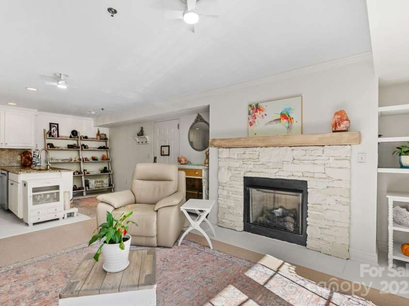 429 Bowling Park Road, Asheville, NC 28803.  MLS# CAR4314459, YatesRealty ID 1112. 