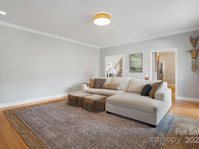 969 Rickel Drive, Hendersonville, NC 28739.  MLS# CAR4238164, YatesRealty ID 11120. 