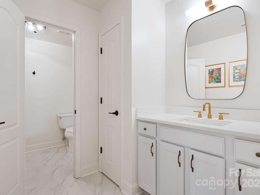 969 Rickel Drive, Hendersonville, NC 28739.  MLS# CAR4238164, YatesRealty ID 11120. 