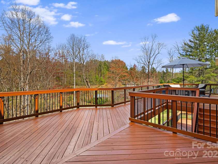 969 Rickel Drive, Hendersonville, NC 28739.  MLS# CAR4238164, YatesRealty ID 11120. 