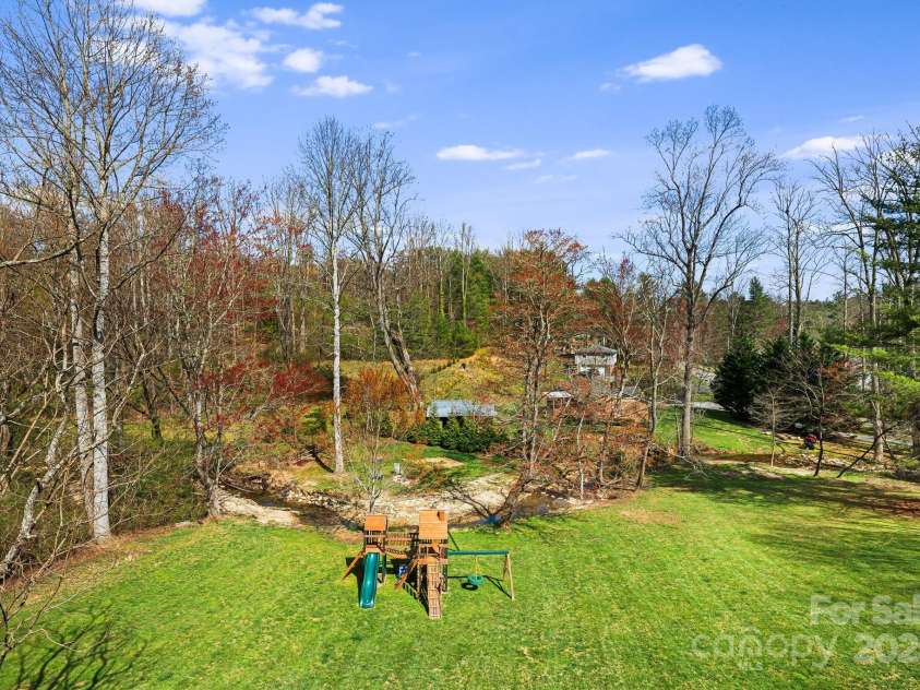 969 Rickel Drive, Hendersonville, NC 28739.  MLS# CAR4238164, YatesRealty ID 11120. 